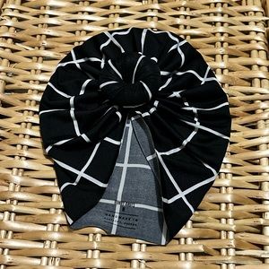 BUNNY KNOTS TURBAN: black with white grid pattern